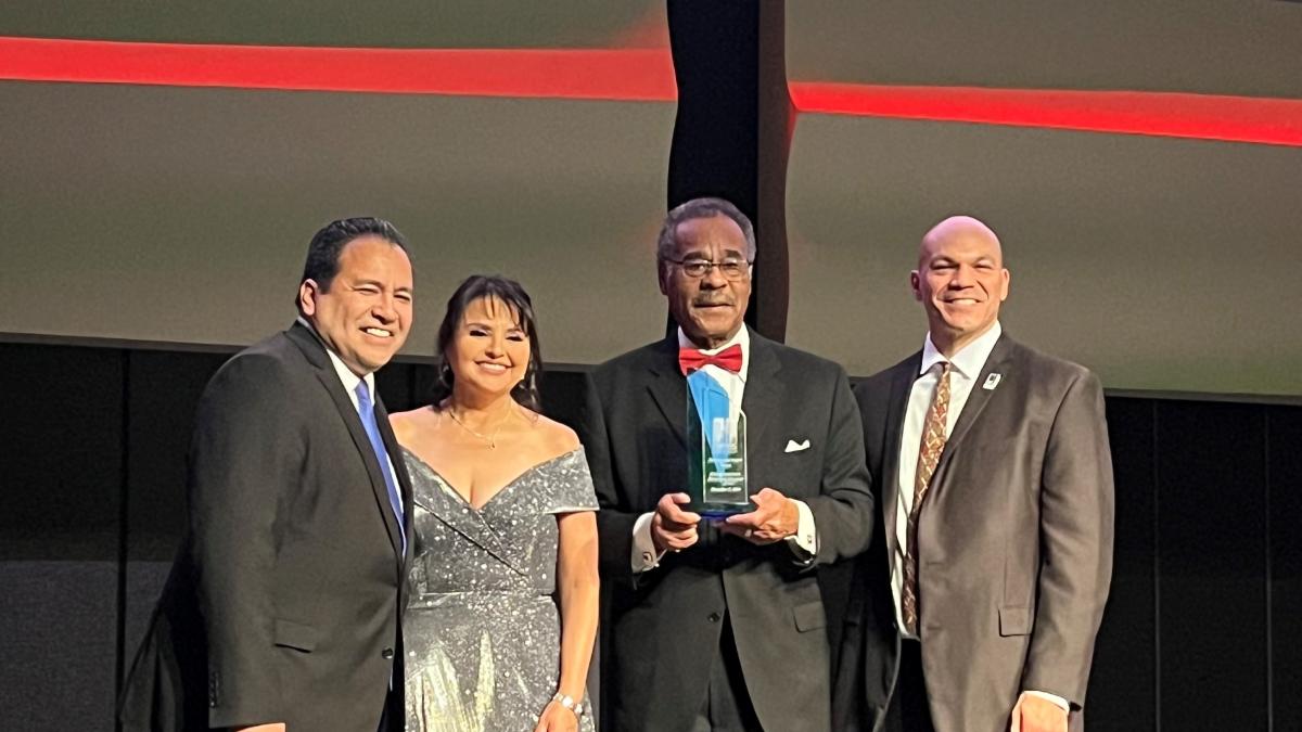 Congressman Cleaver Receives Community Impact Award