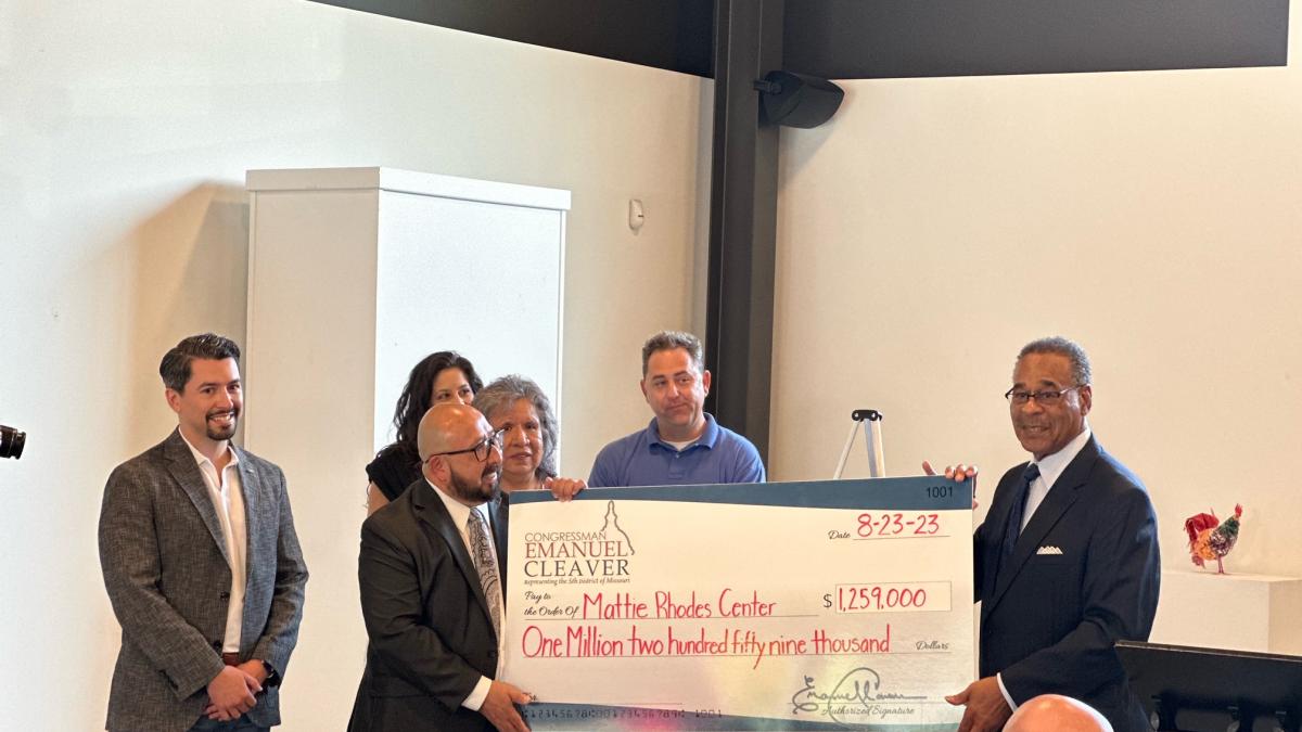Rep. Cleaver Presents Community Project Funding Check to Mattie Rhodes Center